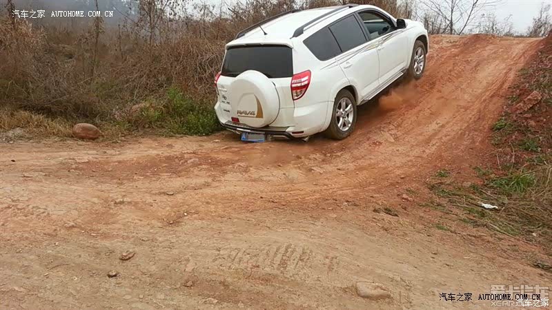 省心、耐用、能装、经典的家用紧凑型SUV。