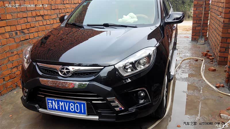 实惠的油耗产生强劲的动力，较低的价格较高的安全配置。