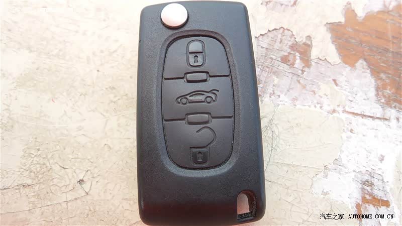 空间舒适性有余，动力方面还是有点让人力不从心。。。