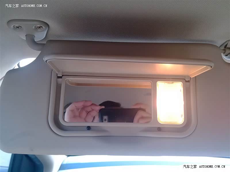 乘坐舒适，空间巨大，省油省票子！