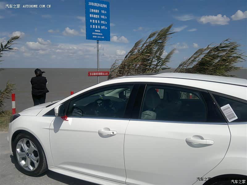 操控好，驾驶感很足，动力完全够用，油耗低。2.0AT两箱