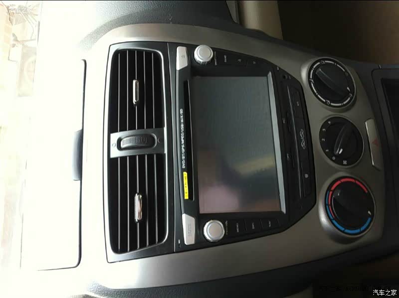 外观漂亮，钣金厚实，内饰不错，总之性价比很高