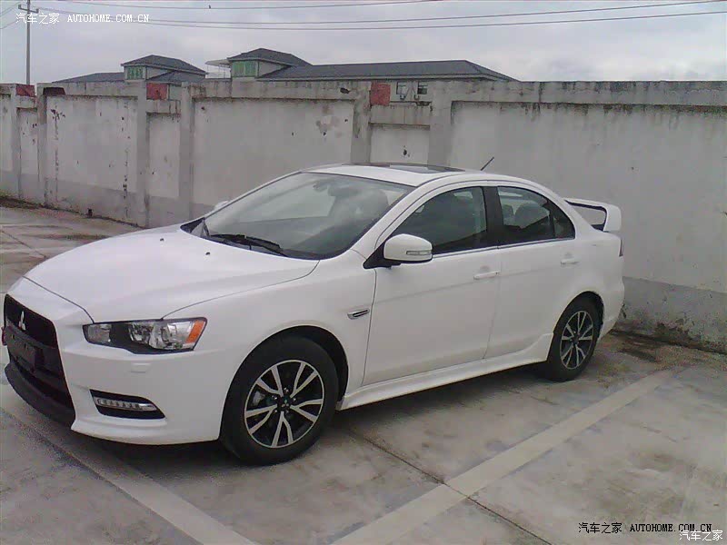 动力强，安全性高，内饰凑合，发动机进口加独立悬挂，，绝对值。