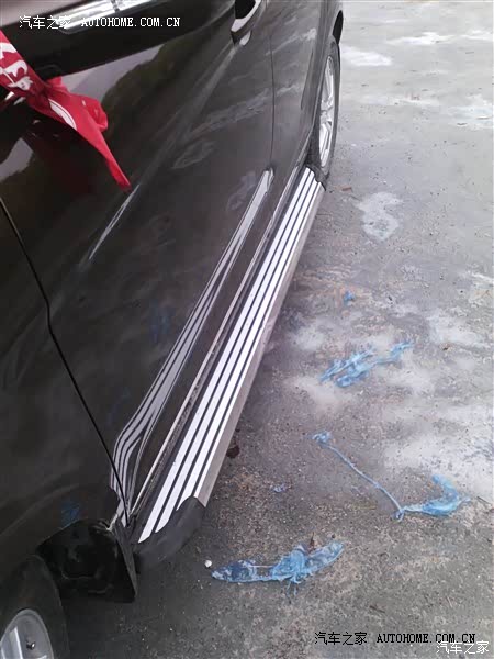 外观高大上，操控很好，空间大乘坐舒服，通过性强，一家人满意。