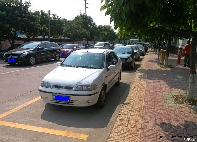 车身比较扎实，油耗低，有安全感