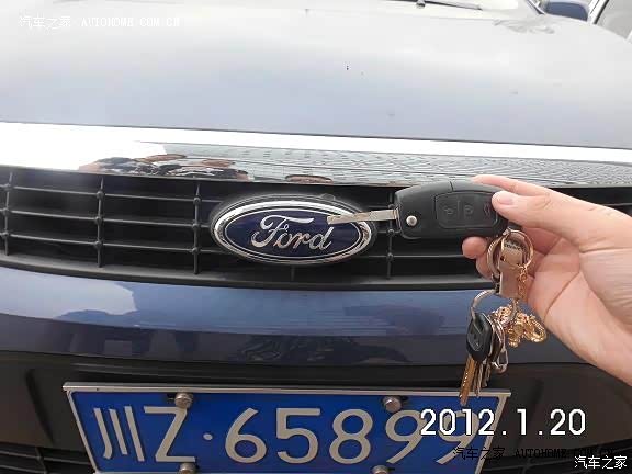 小毛病较多，操控极爽，安全性好，过弯侧倾小，油耗较高，