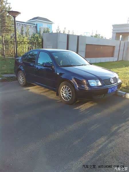 虽然是二手车但驾驶起来的感觉比十万左右的车都好