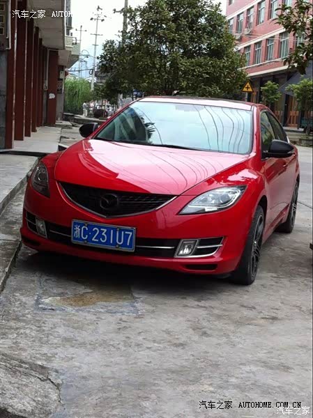 外光好看不腻，油耗一般，方向盘重，通病太多