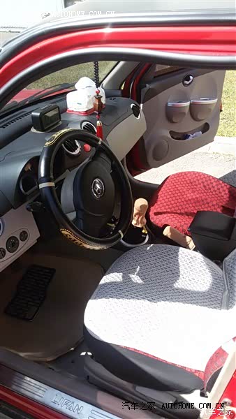 性价比很高，同级别车里空间大动力强，购5万以下的车值得考虑