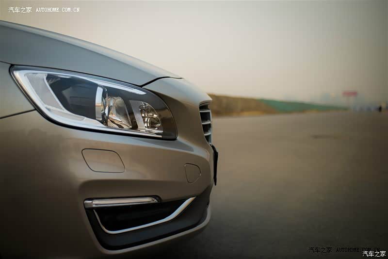 旅行车中外观最经典最有型的 进口同级别旅行车中综合实力最强者