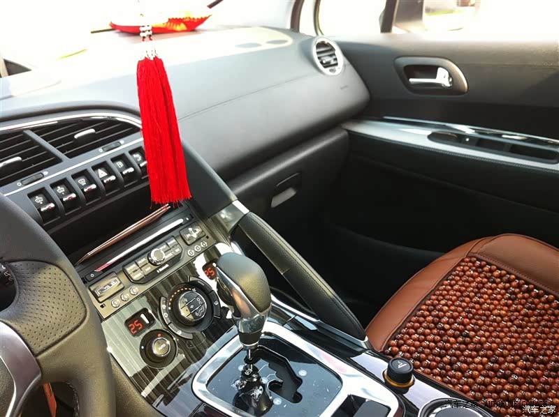 外观大气，内饰精致，动力充足，驾驭激情，乘坐舒适，值得购买！