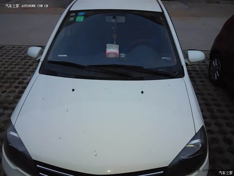 油耗低，空间对于家用车来说够用，操控在这个价钱的国产车里很好