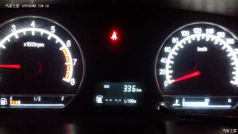 车还不错，动力够用，外观大气，空间很大，噪音较小，整体还不错