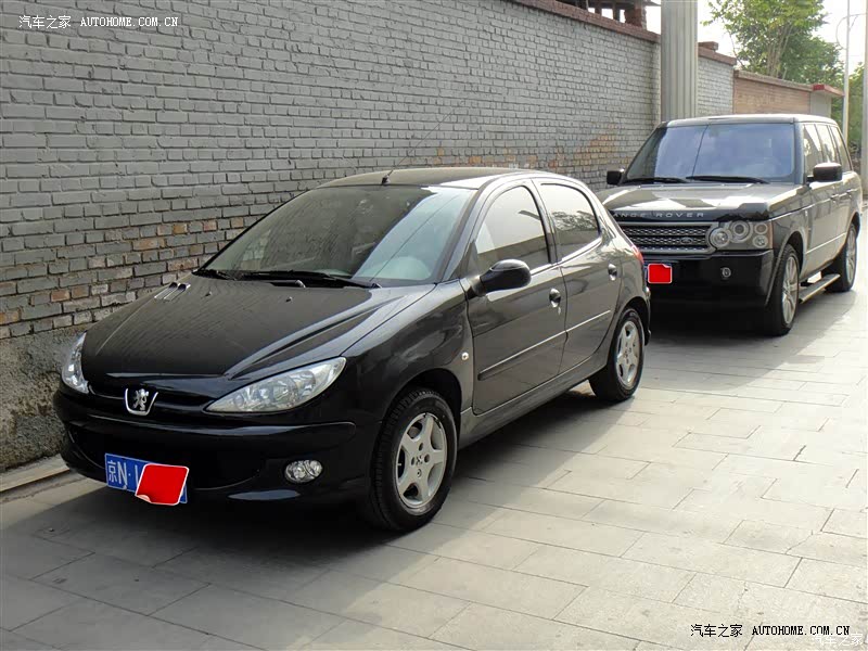 太硬，太颠，操控和动力还好，不过2500转一下没什么动力。空间小