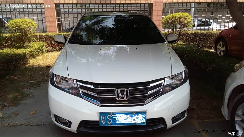 锋范就一代步车，真心的省油省心，个人感觉非常好的一款家用车。