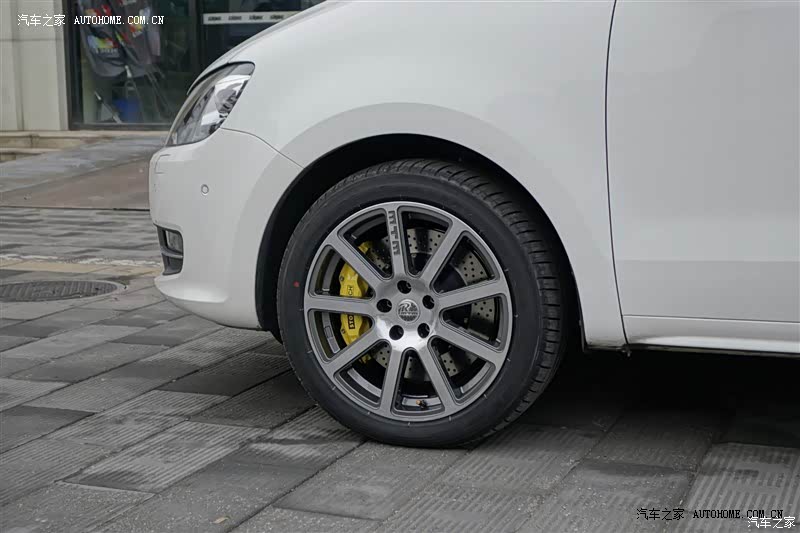 一辆典型的家庭MPV