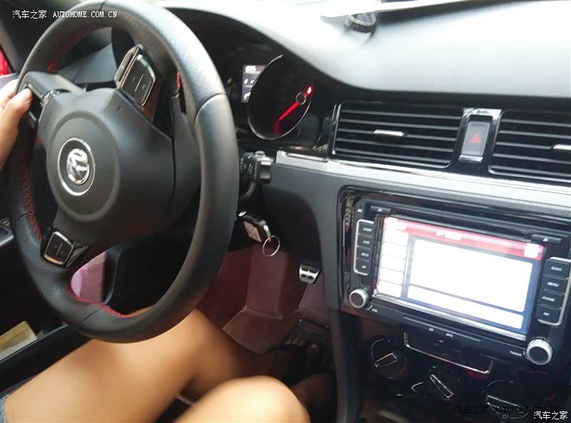 看中1.4TSI 手动Sportline宝来的外观，内饰配置和油耗