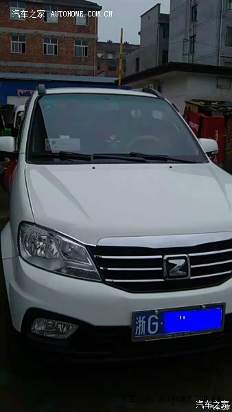 平时用车不多，就上下班，总的来说还是比较满意的 经济实用