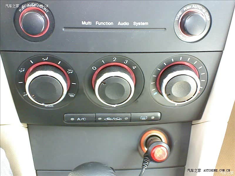 动力同级别足够强劲，操控绝对出众。