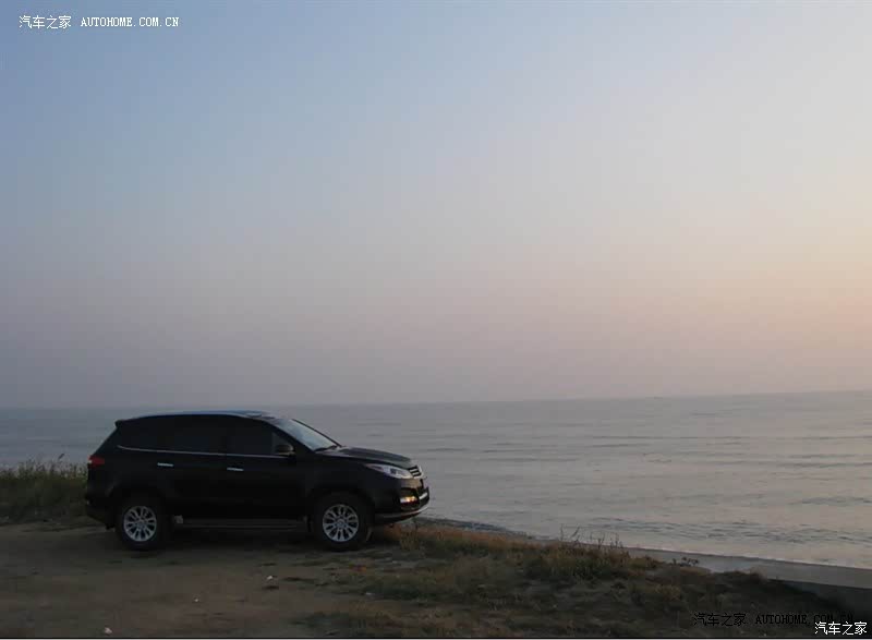 底盘扎实 离地间隙高 大气上档次 省油 很满意