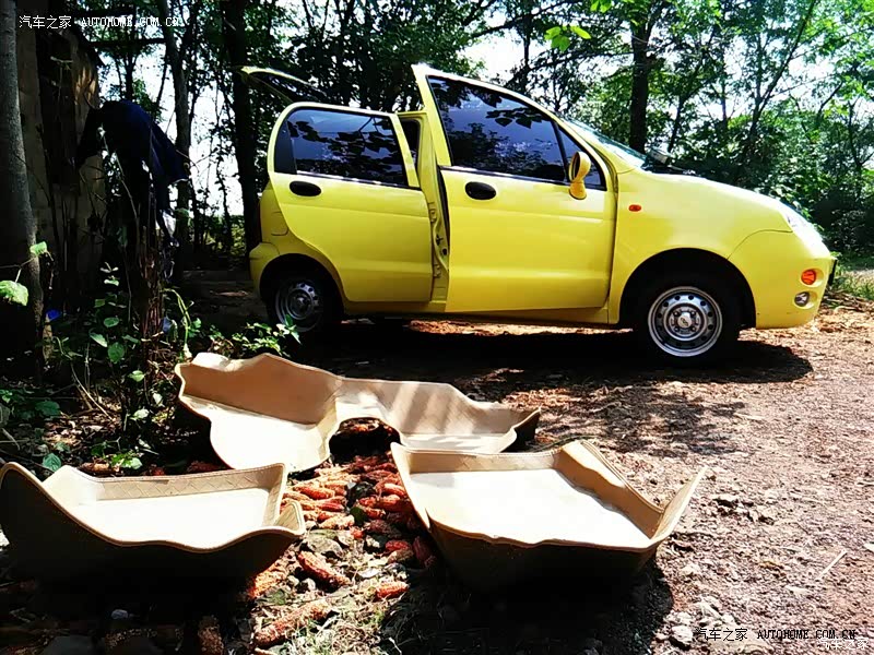 油耗很低，保养便宜，非常耐用，小巧灵活，驾驶方便。