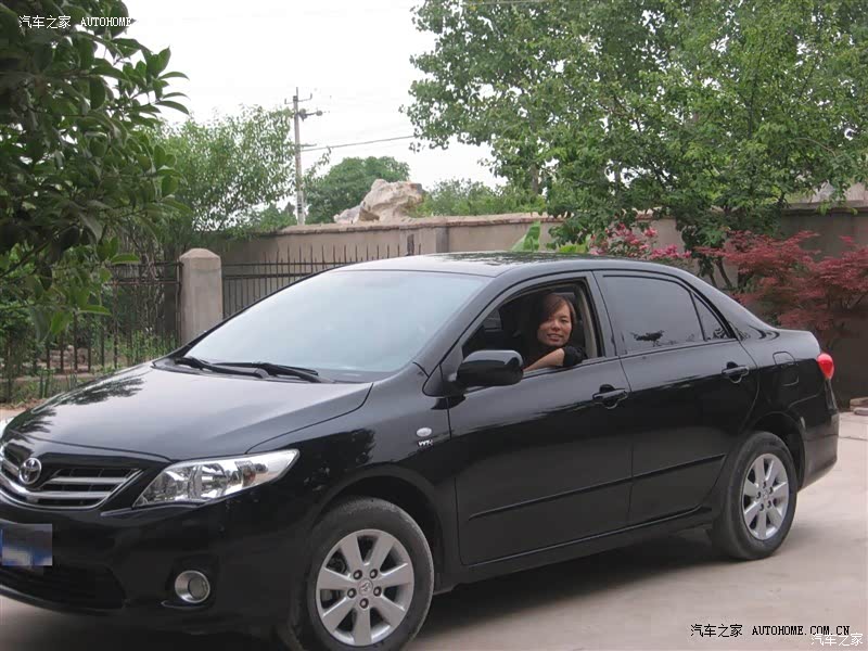 卡罗拉外观中庸、大气、端庄，轻松驾驭！！！