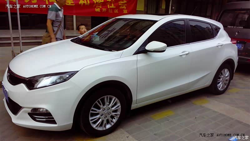 性价比、空间、舒适性、动力性能都很不错，家用足够