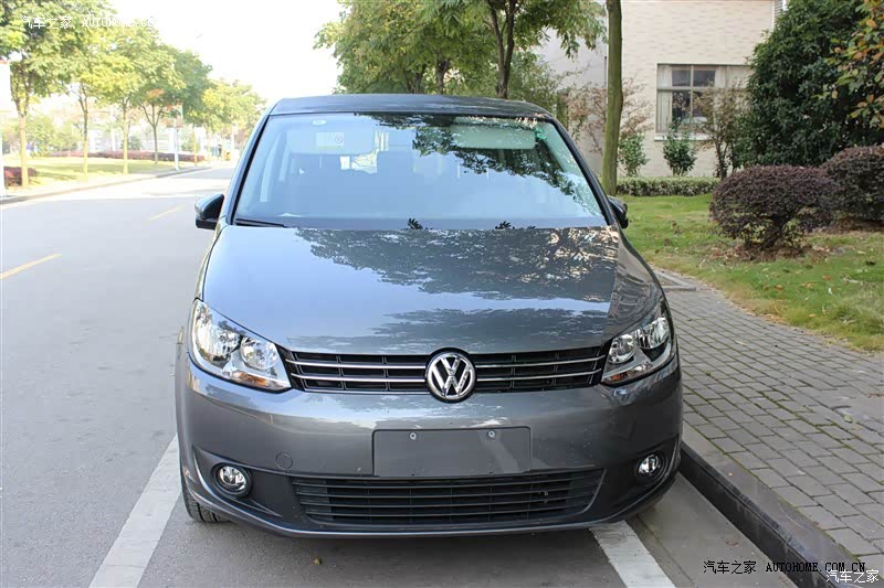 感觉舒服，比普通三厢车座位高，空间大