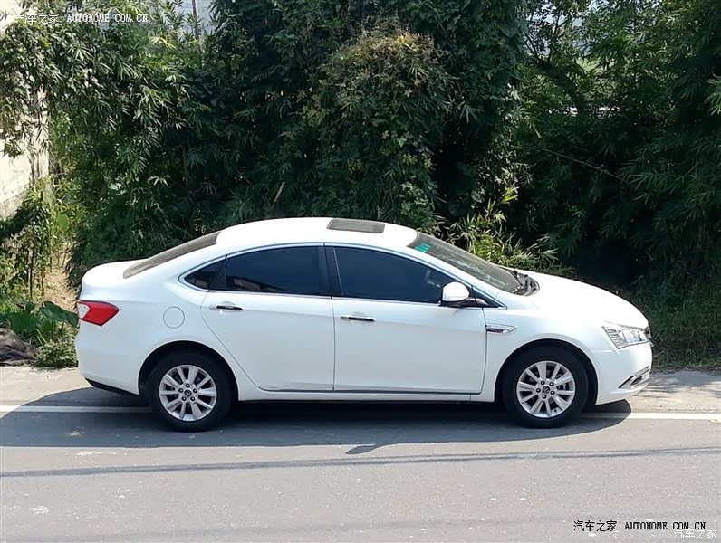 购车到现在，虽发现不少美中不足，却掩盖不了它的光芒你值得拥有