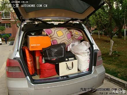 硬朗的外形、强劲的动力、满意的油耗、驾驶GLK是一种享受