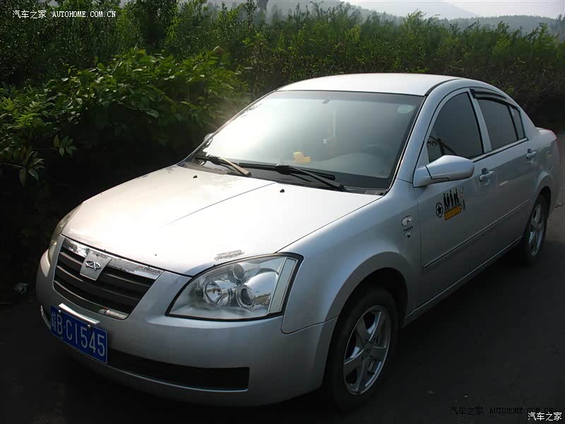 家用很好空间大油耗比较低，另外保养成本不高。动力只能说够用。