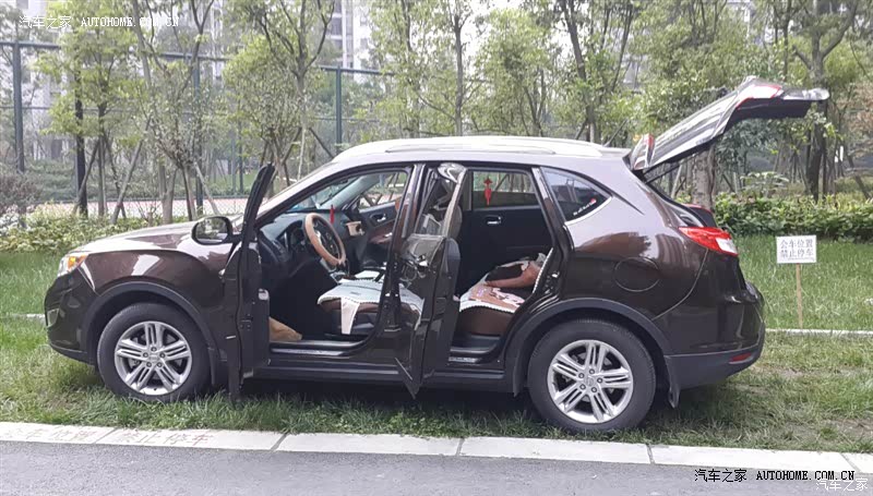 自主高端豪华SUV，这个价格超值