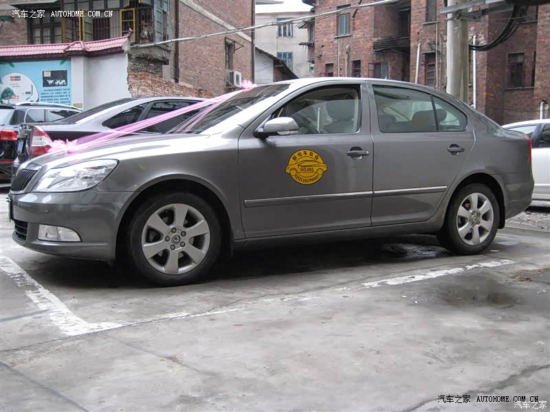 用车四年半，行程六万多公里，整体感觉很节油耐操，性价比高！