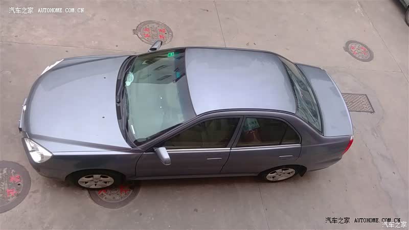 三菱发动机起步很快，市区代步够用而且省油，跑高速舒适性偏差