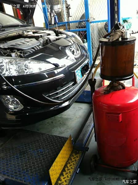 空间大大大，油耗高高高，车子硬硬硬，维修贵贵贵。