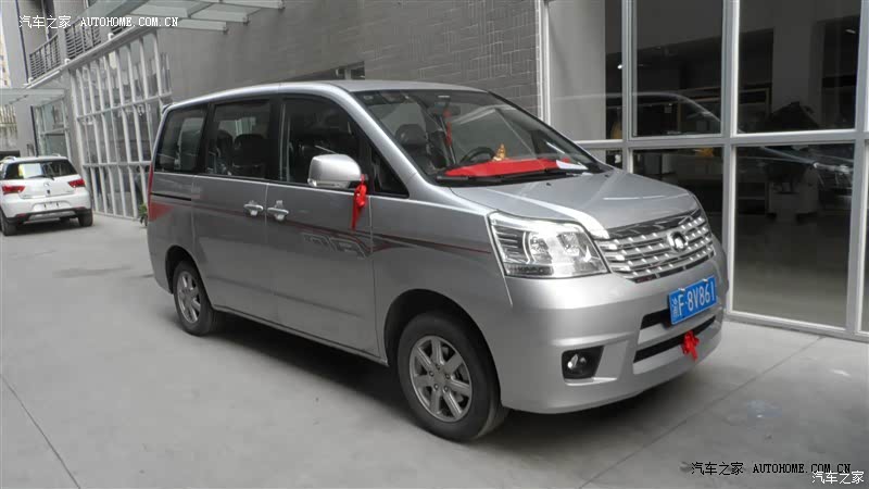 整体来说还是满意的，油耗舒适性都不错，就是风噪有点大