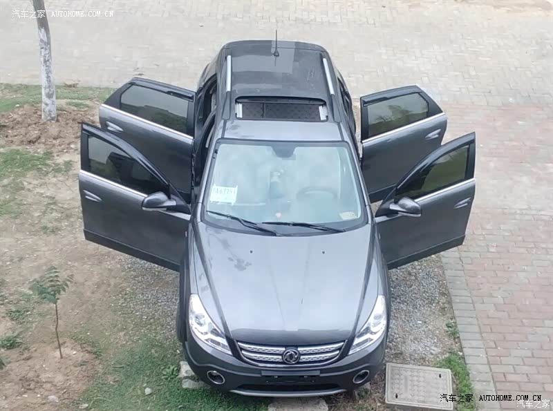 整体性价比很不错，适合家用代步，空间充足