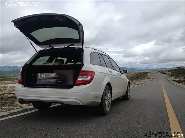 内饰精致，实用性功能强，安全配置安心。