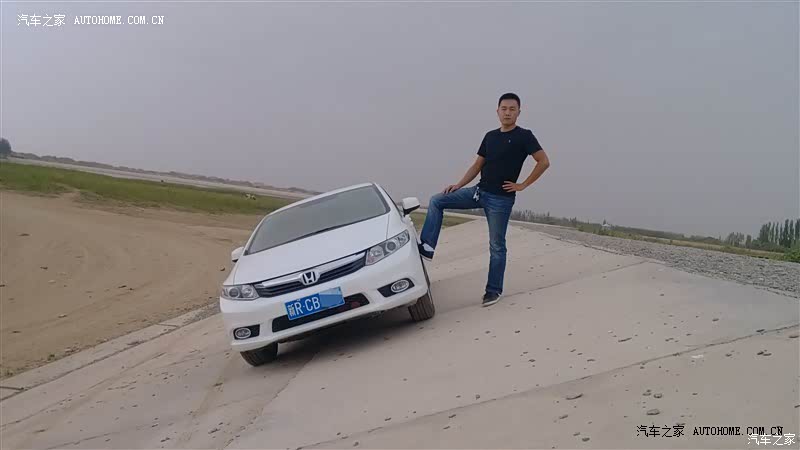 操控较好，内饰漂亮，油耗满意；动力充沛！