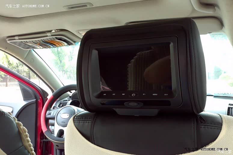 外形很时尚   空间充裕   配置很丰富   动力很充沛   油耗略高   