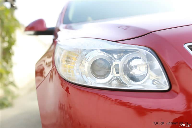 我购买的是二手09款君威，总体达到我的理想值，购车价格是10W。