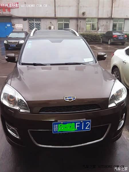 操作舒适、空间无比、视野宽阔、行驶稳重、回头率高。