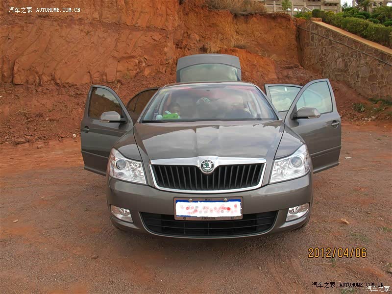 舒适度比较满意，对1.6的动力从未失望过，空间什么的太满意了。