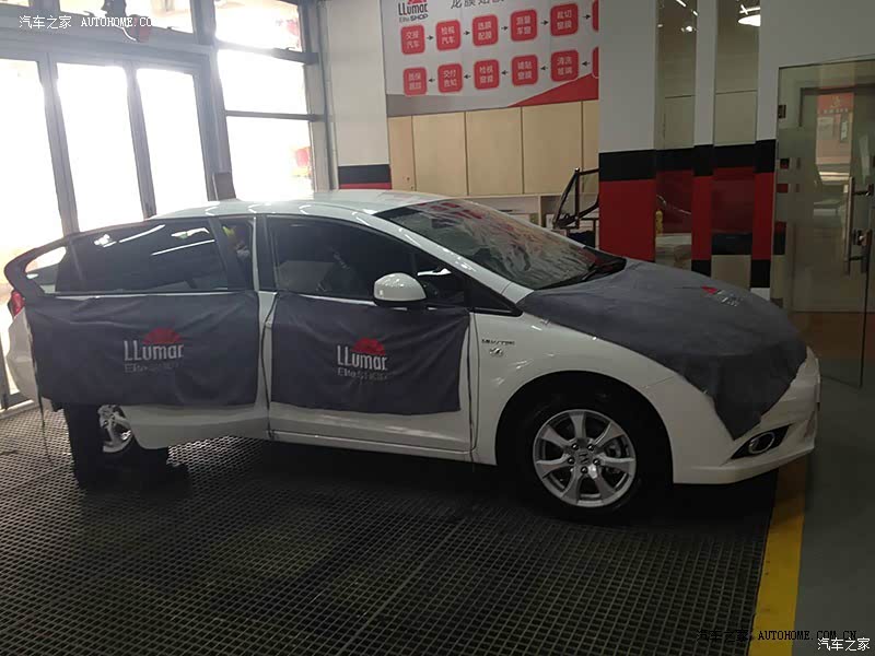 做工尚可，细节不错，动力中庸，外观时尚。