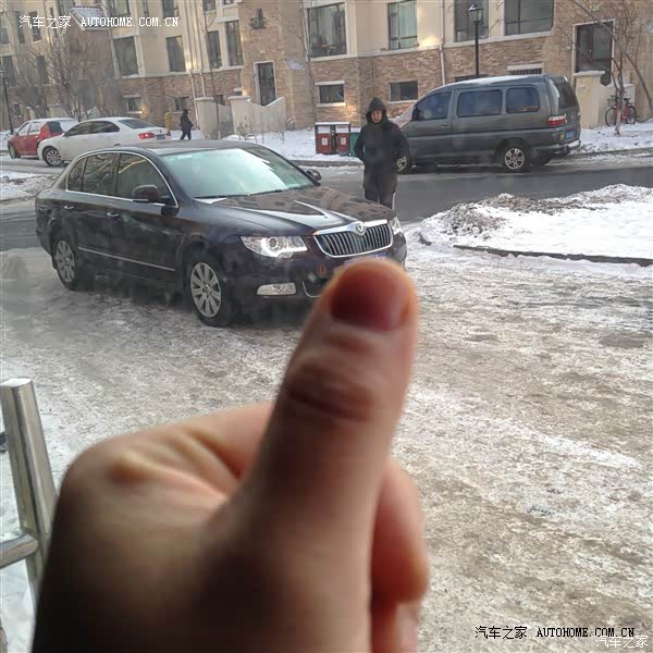 B级车油耗7.5很满意，只是舒适性配置欠佳，外观还可以有提升空间