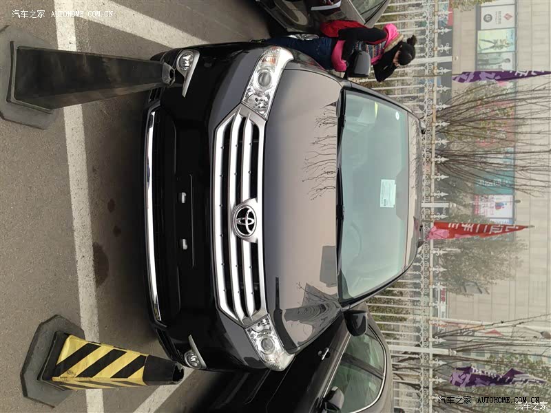 空间没的说 油耗比较满意 动力也够用