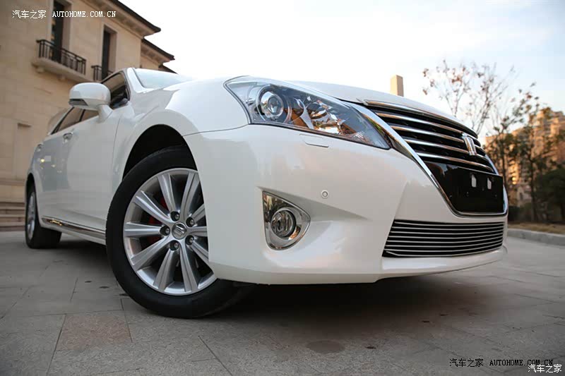 这个车不管是从外观还是，内饰包括使用起来，真的很棒...真的