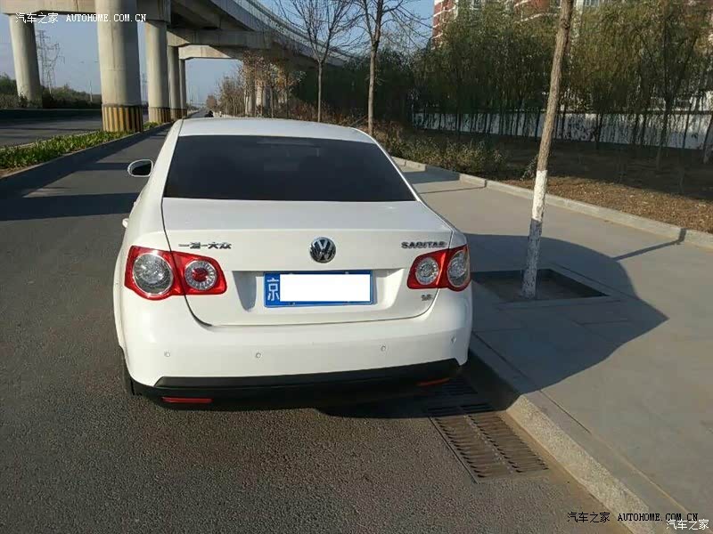 06款速腾表现面面俱到，没有明显短板，个人感觉是同级车的标杆。