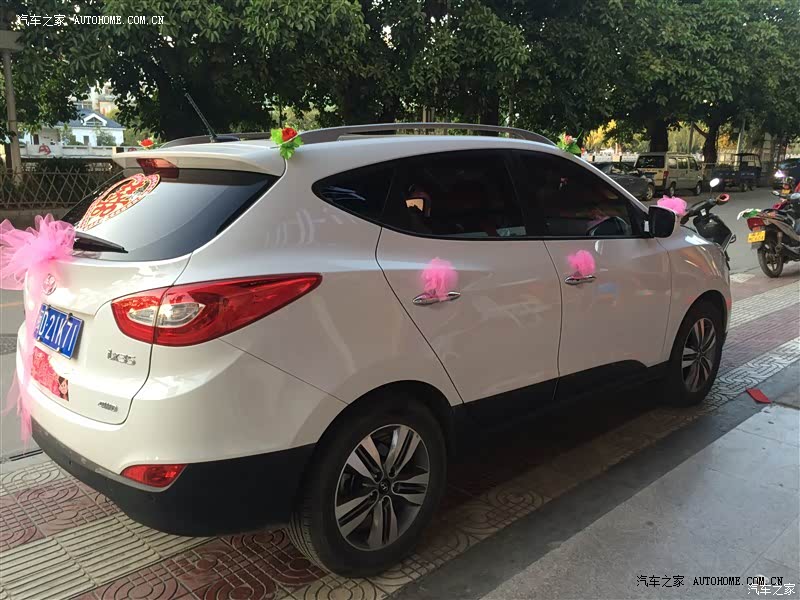 外观时尚，做工一般，异响较多，底盘随里程增加变得不整