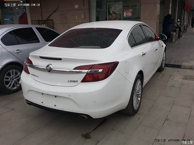 外观内饰漂亮操控一流驾驶舒适空间略小